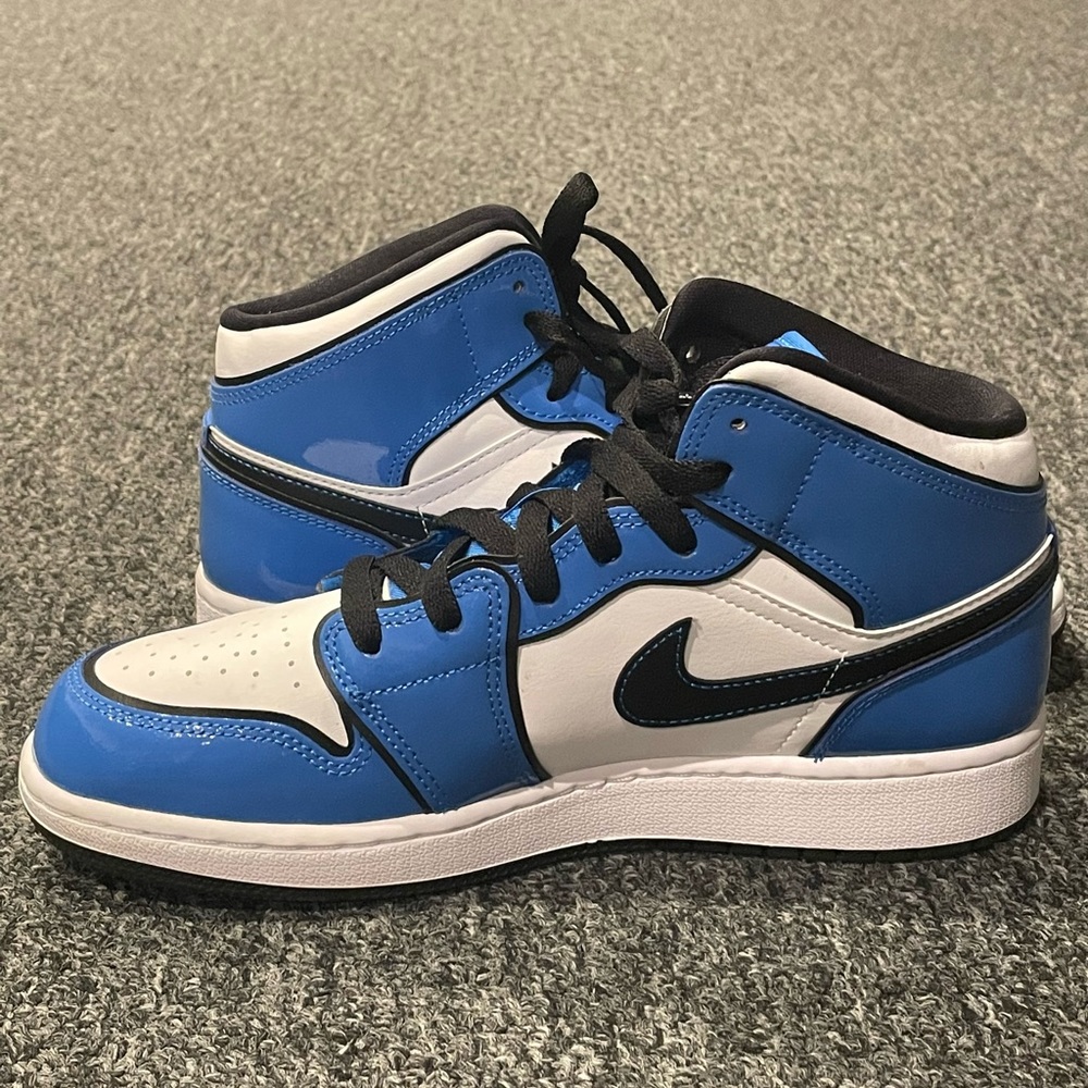 AIR JORDAN 1 MID SE